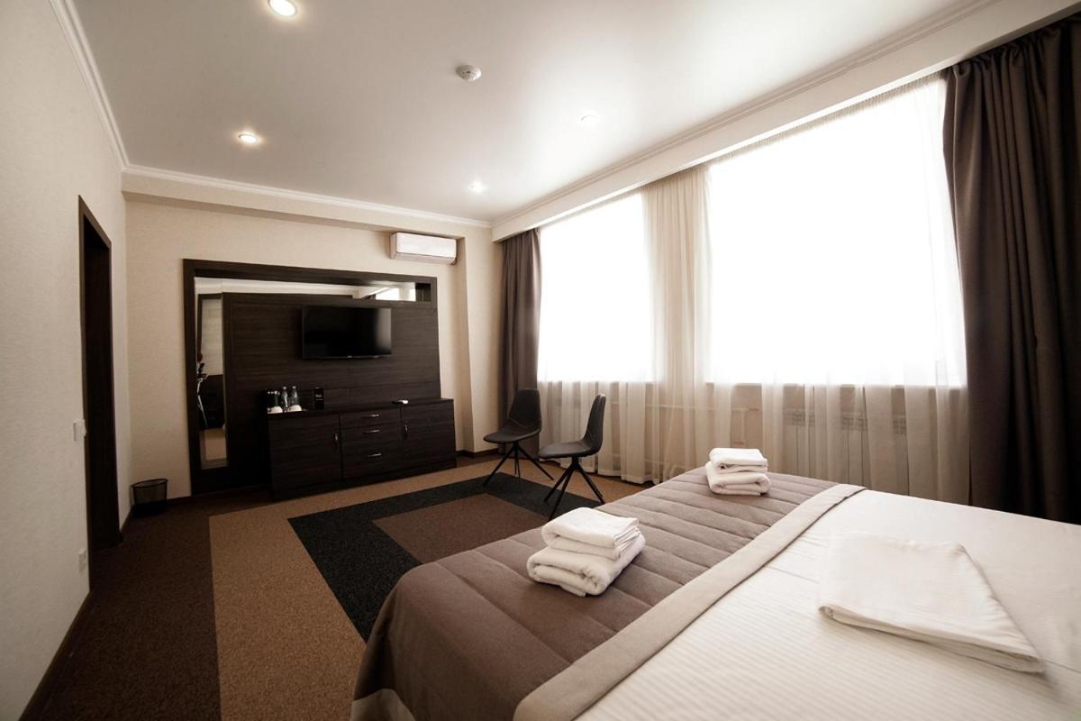 Meridian Karaganda Ngoại thất bức ảnh