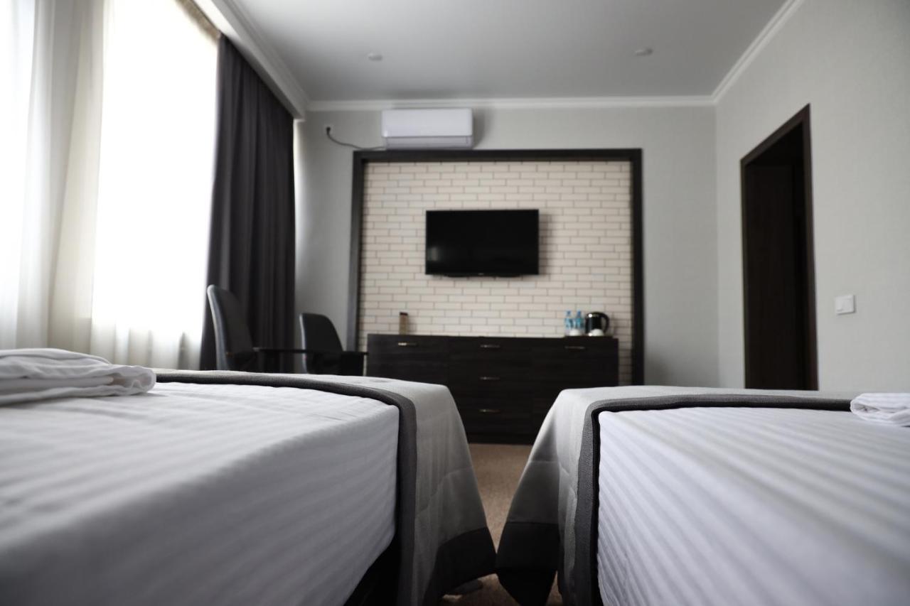 Meridian Karaganda Ngoại thất bức ảnh