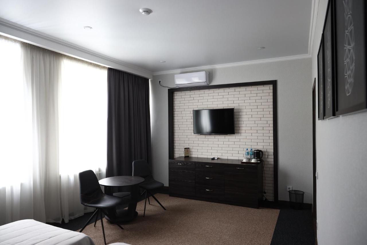 Meridian Karaganda Ngoại thất bức ảnh