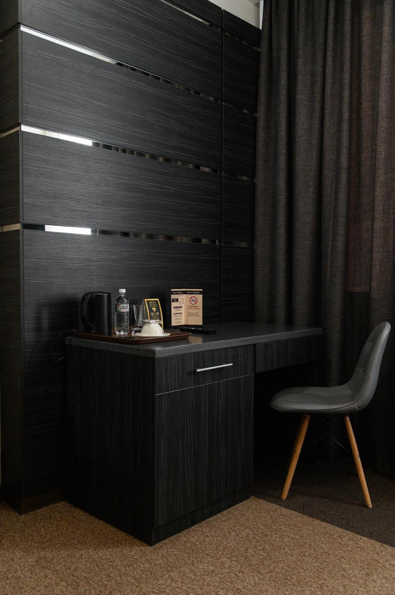 Meridian Karaganda Ngoại thất bức ảnh