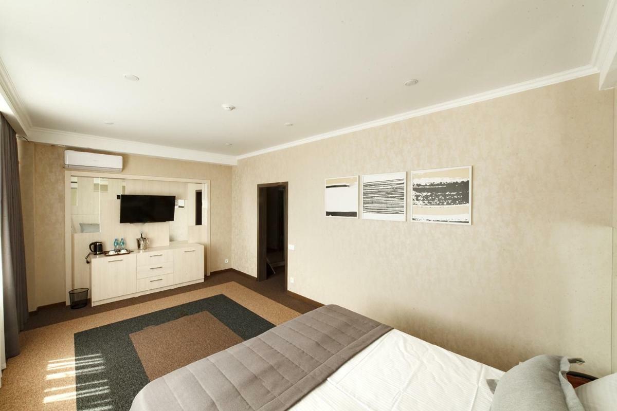 Meridian Karaganda Ngoại thất bức ảnh
