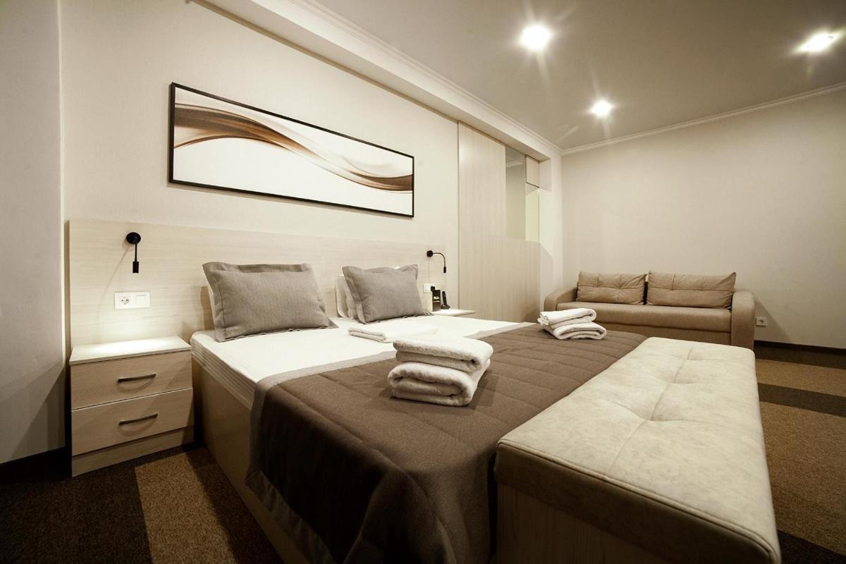Meridian Karaganda Ngoại thất bức ảnh