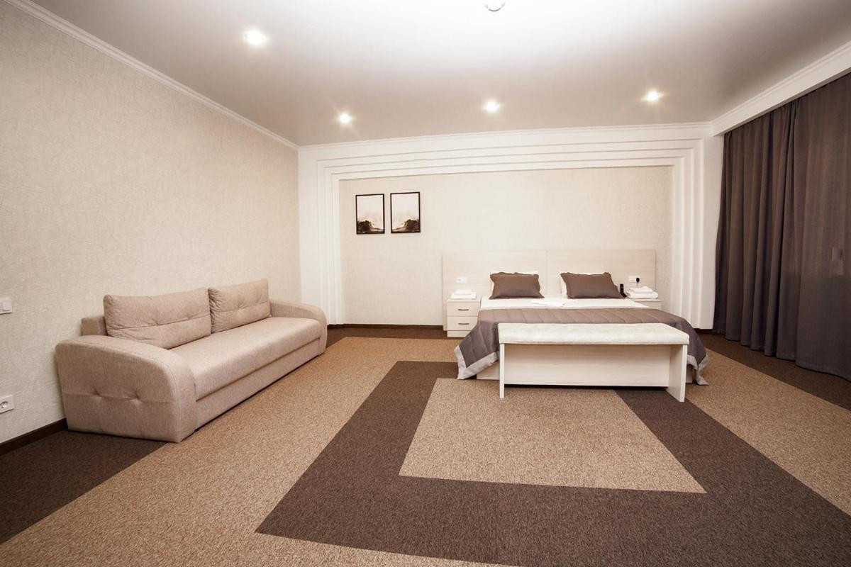 Meridian Karaganda Ngoại thất bức ảnh